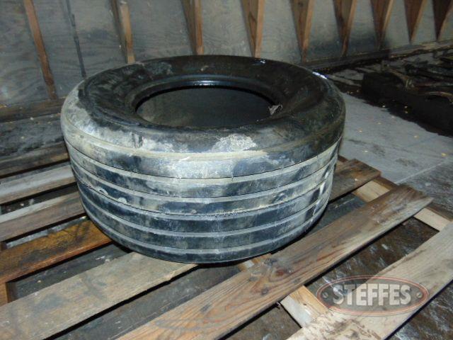 (1) 11L14 SL Armstrong tire,_1.jpg